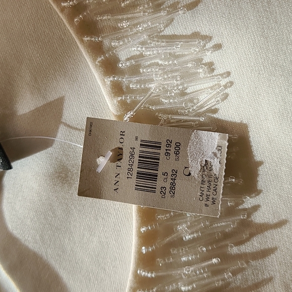 Ann Taylor Winter White Beaded Round Neck 3/4 Sleeves Blouse Size S - Picture 4 of 6